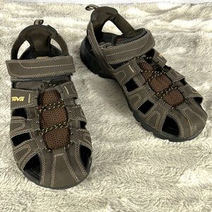 TEVA forebay hiking sandals, size 10